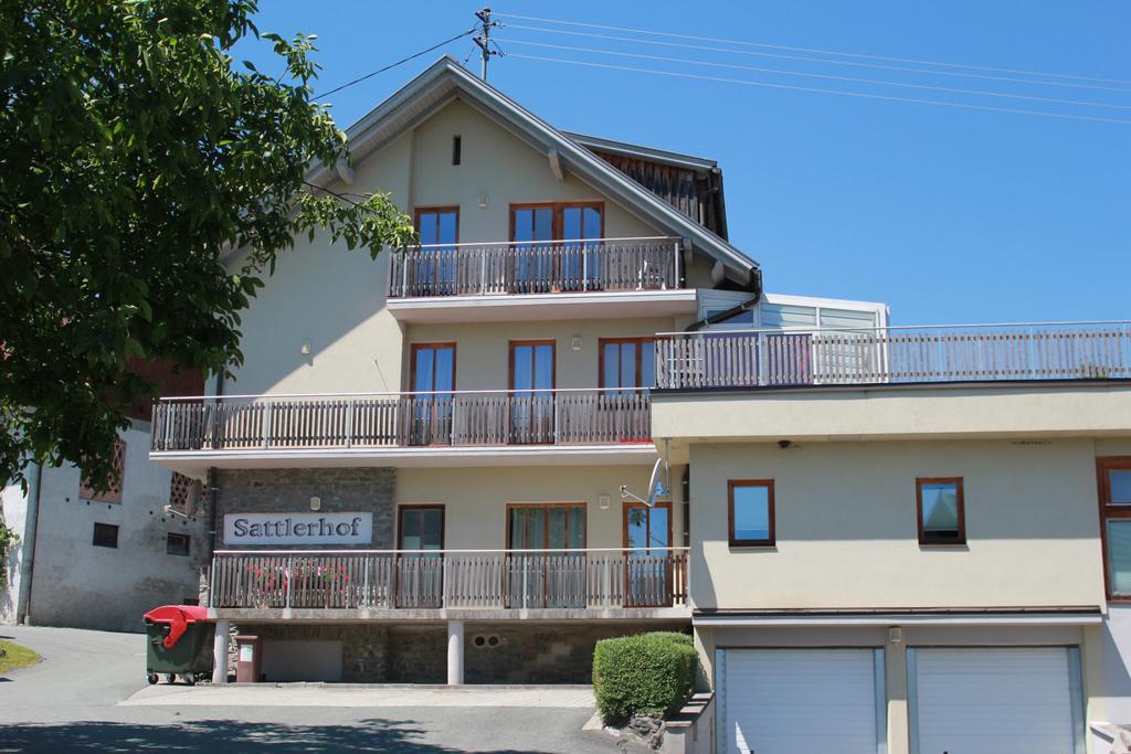 Ferienwohnungen Gritzner Tröpolach エクステリア 写真
